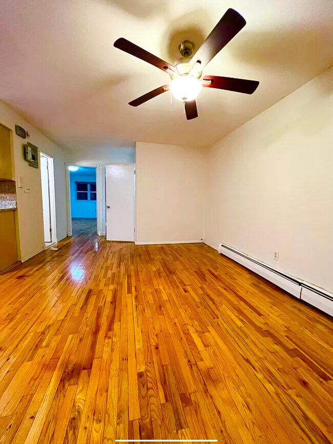 Building Photo - 2526 35th St