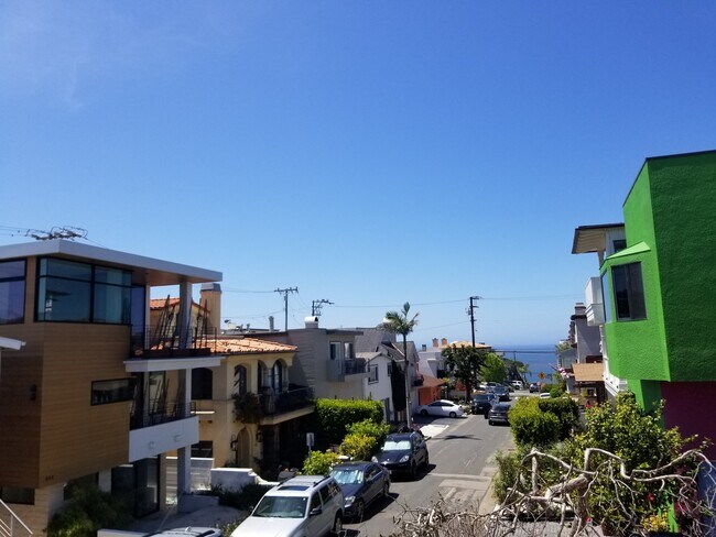Ocean View - 453 28th St