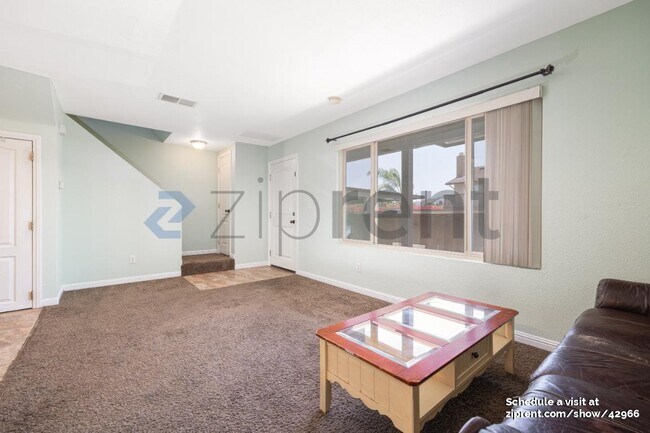 Foto del edificio - 221 Westlake Dr