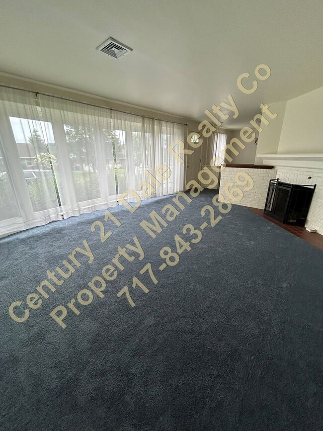 Building Photo - Charming 3 BR, 1 Bath One Level Home with ...