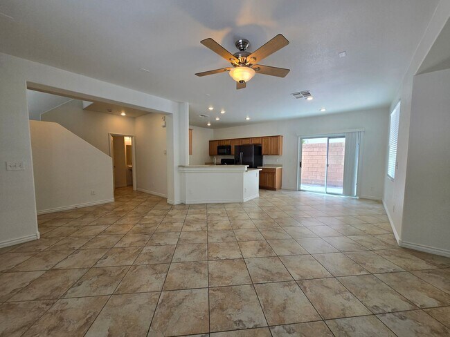 Foto del edificio - 2 Story home in Mountain's Edge