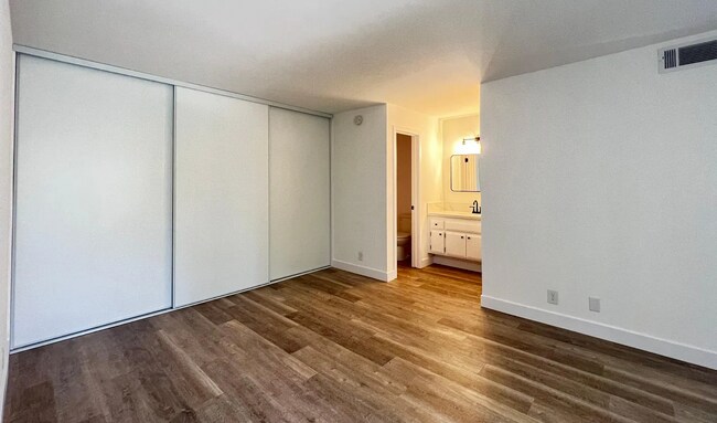 Foto del edificio - 15511 Sherman Way