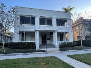 Building Photo - 1806 W Morrison Ave