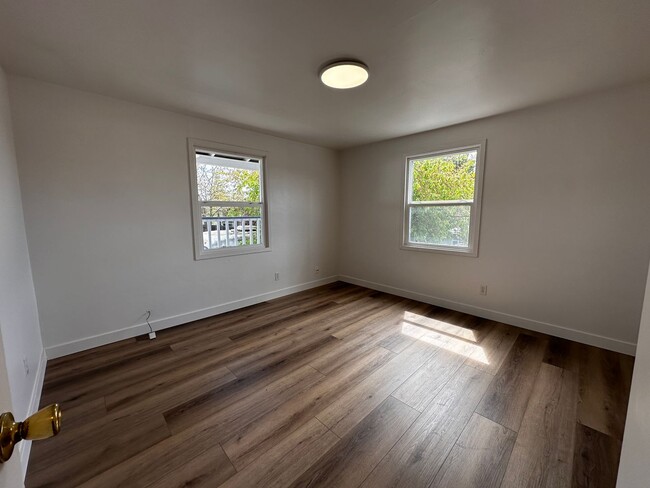 Building Photo - 142
