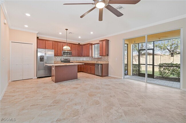 Foto del edificio - 10120 Tin Maple Dr