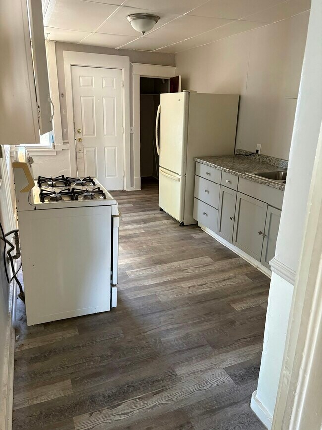 Foto del edificio - 1232 Alpine Ave NW