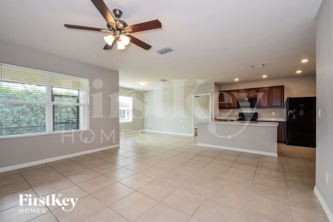 Building Photo - 1912 NW 15th Terrace