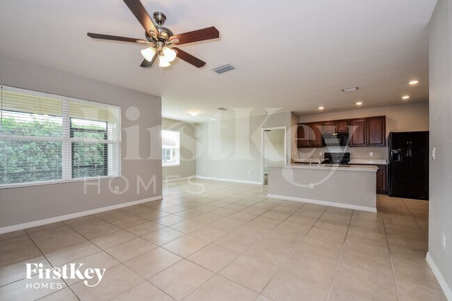 Foto del edificio - 1912 NW 15th Terrace