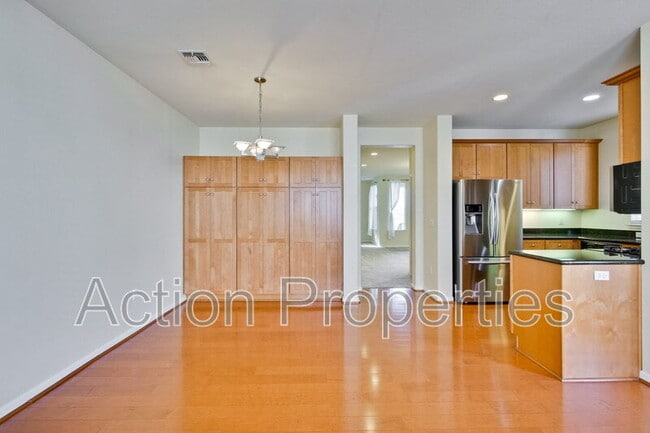 Building Photo - 5132 North First Street