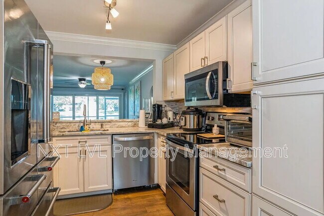 Foto del edificio - 250 Timber Lake Cir