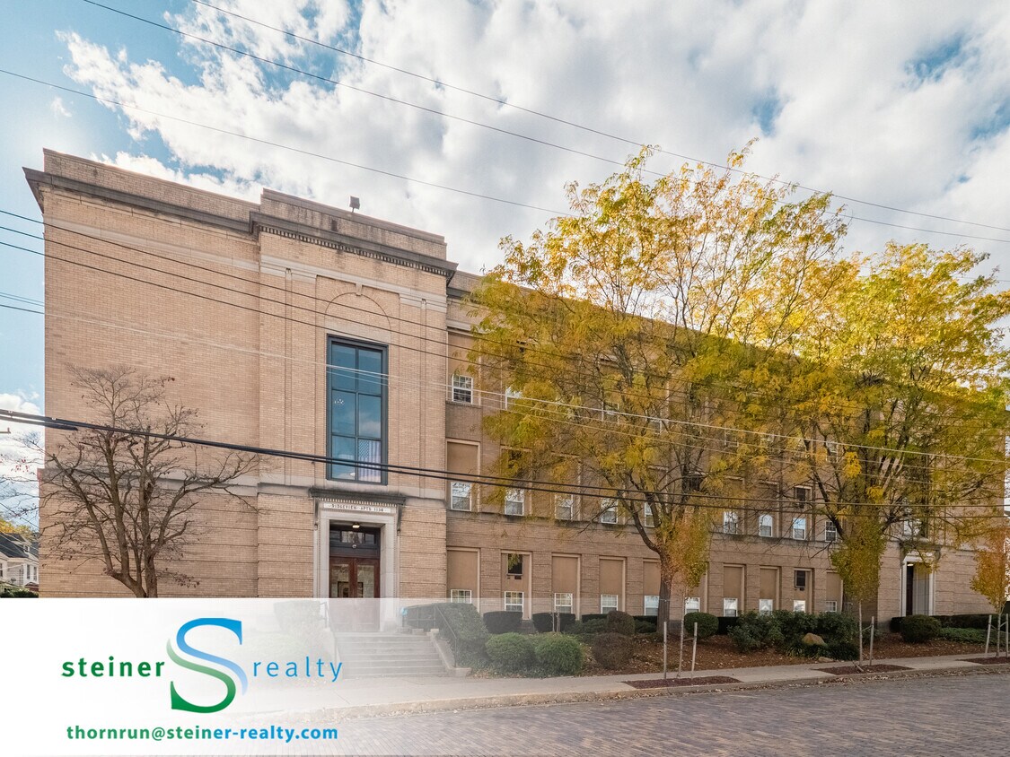Statevue Apartments Apartments in Coraopolis, PA