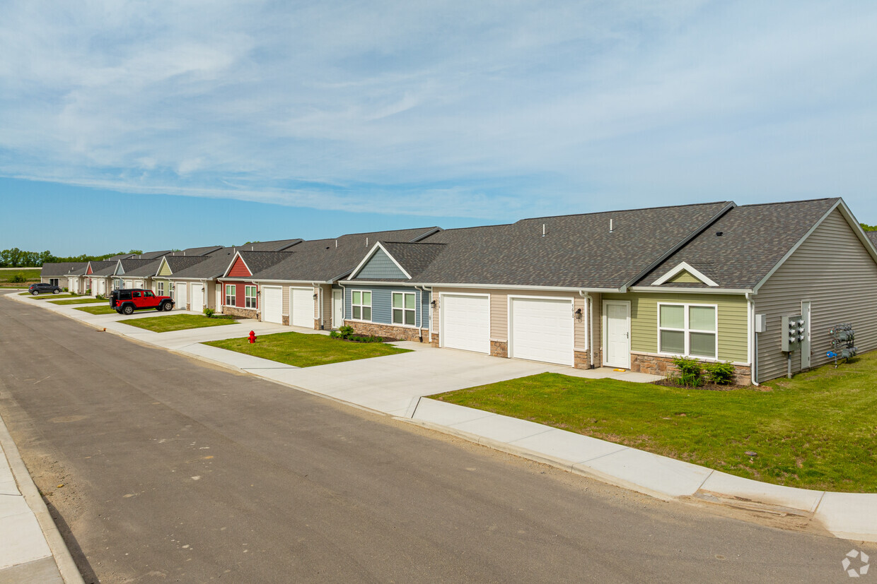 Primary Photo - Bluestone Community