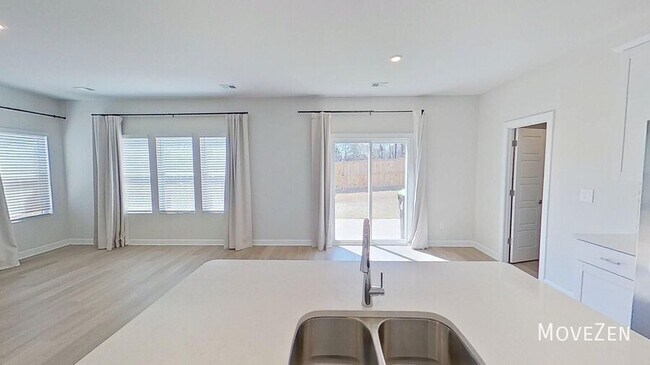 Foto del edificio - 269 Lavinia Cir