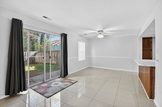 Photo - 1537 Bryan Ct House