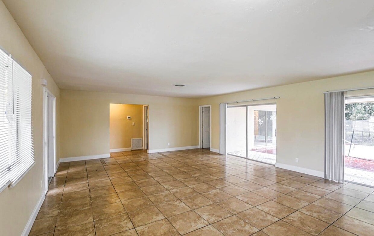 Building Photo - 2152 NW 30th Terrace