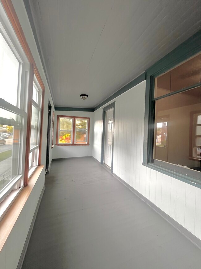 Foto del edificio - 3523 Maple Ave