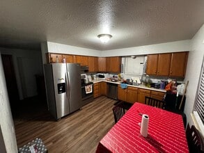 Building Photo - 255 Cherry Hill Dr