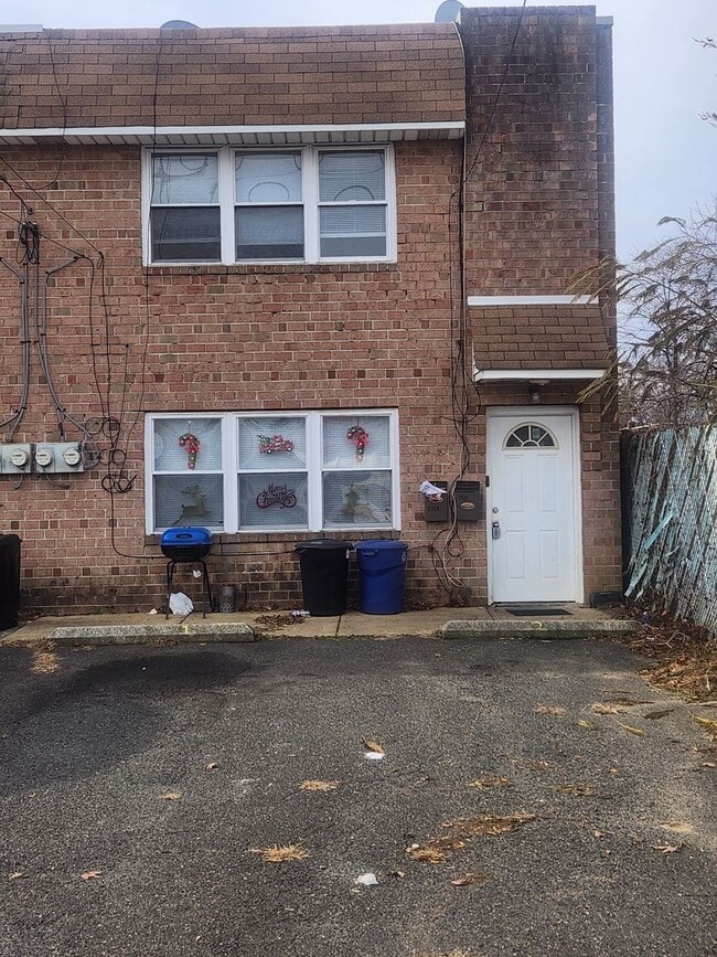 Building Photo - 4320 Howell St