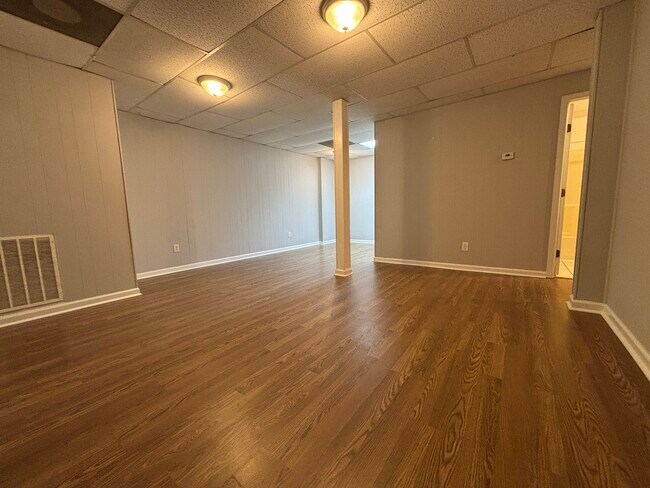 Foto del edificio - 3211 Country Ln