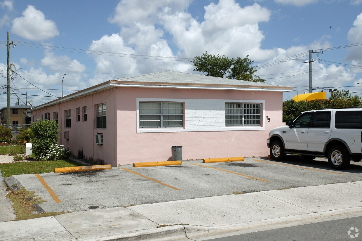 Building Photo - 75 E 8th St