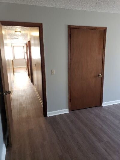 Foto del edificio - 2217 Raintree Way