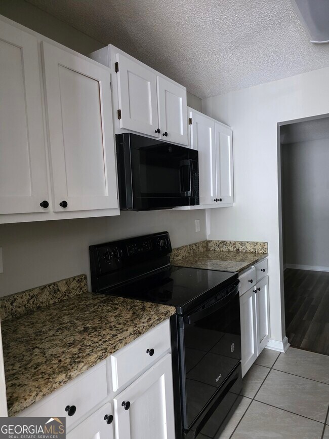 Foto del edificio - 752 Morningside Ln