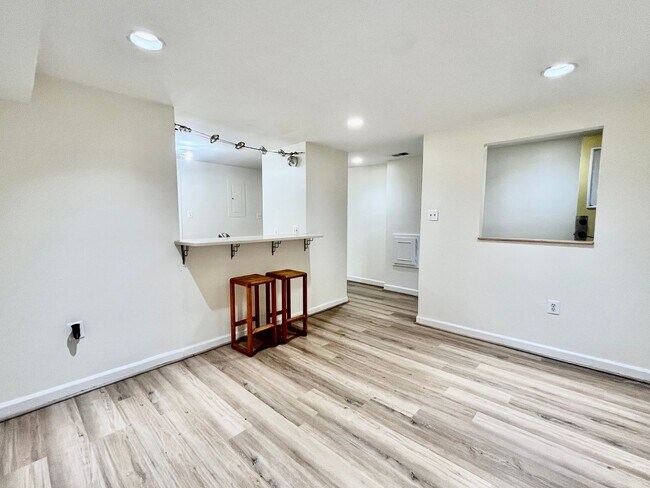 Foto del edificio - 1446 Newton St NW