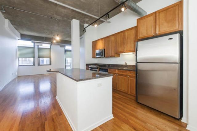 Foto del edificio - 900 N Kingsbury St