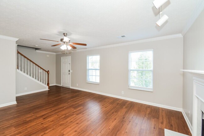 Building Photo - 3514 Longhaven Crossing