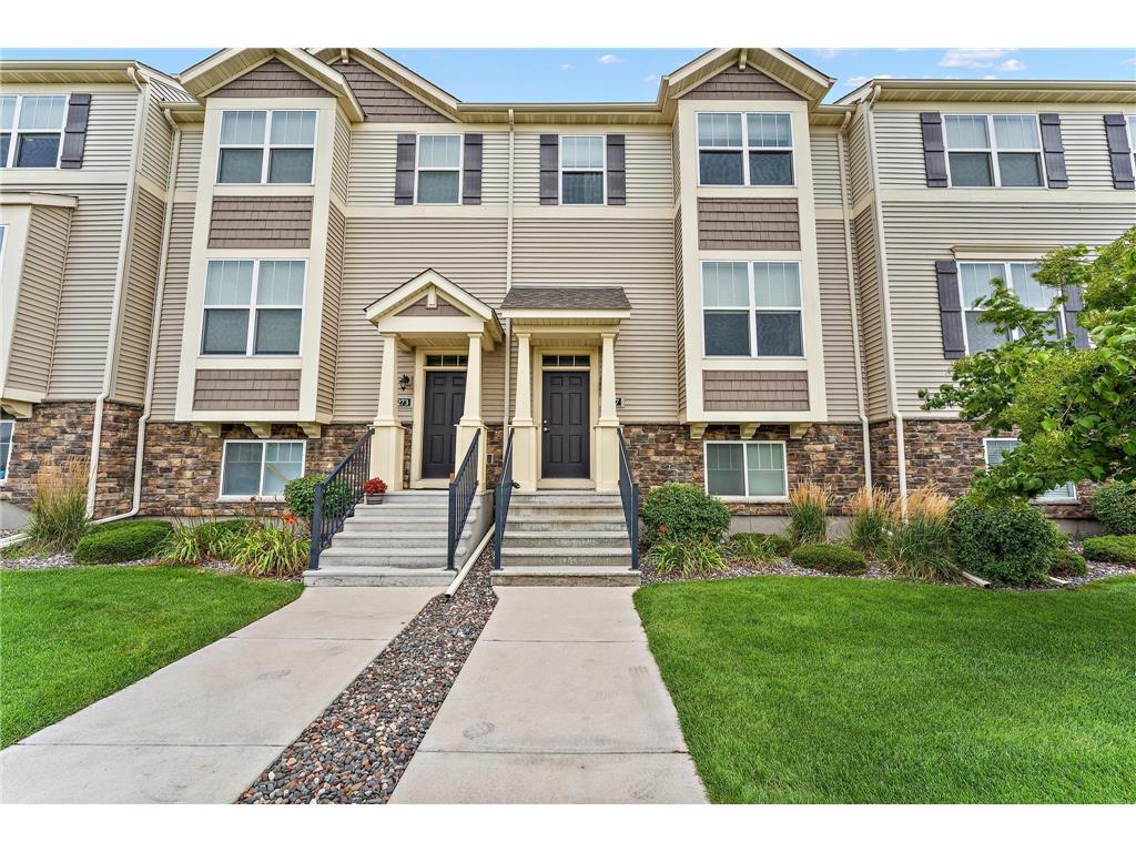 Foto principal - 8277 Norwood Ln N