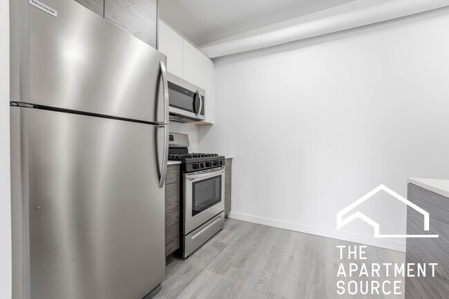 Foto del edificio - 6104 N Paulina St