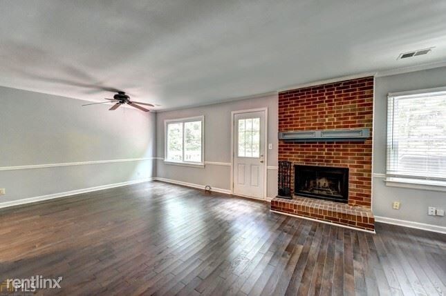 Foto del edificio - 3 br, 2 bath House - 200 Hembree Park Ter