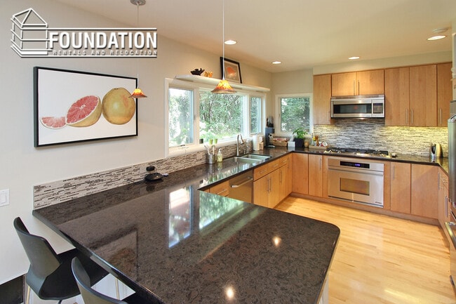 Photo - 133 Tiburon Blvd House