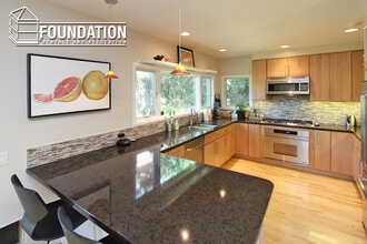 Building Photo - 133 Tiburon Blvd