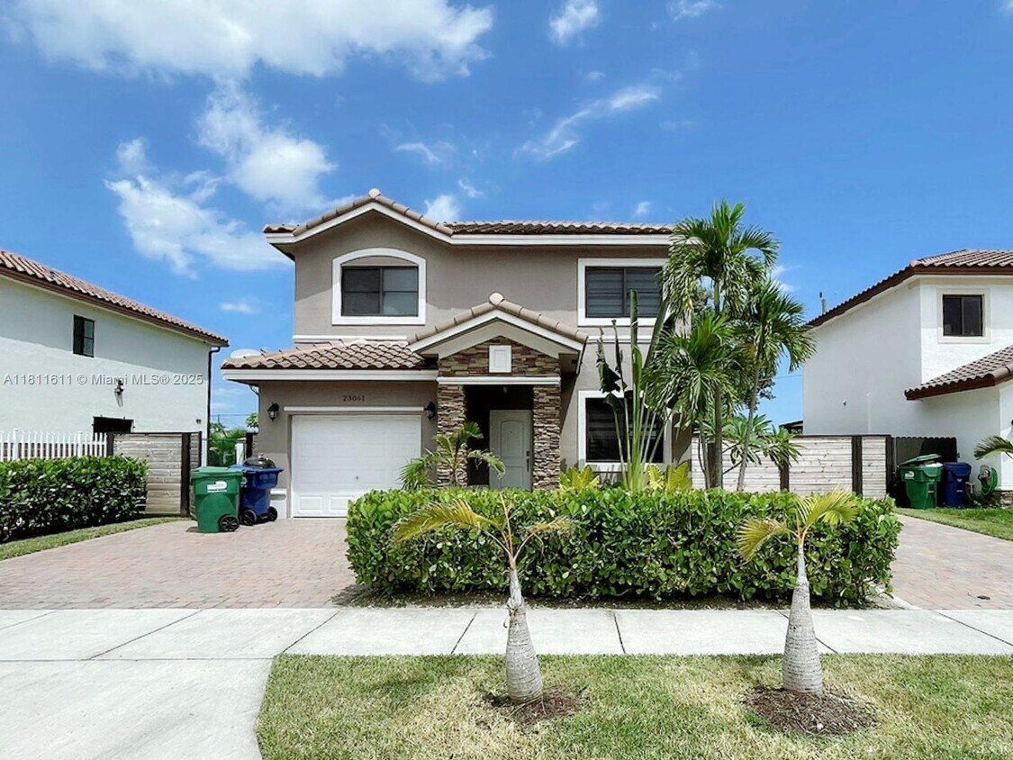 Foto principal - 23061 SW 114th Path