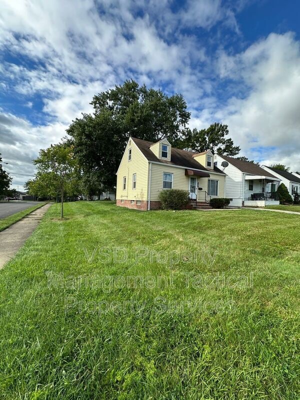 Building Photo - 21516 Watson Rd