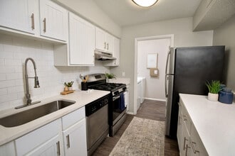 Building Photo - Anderson Hills