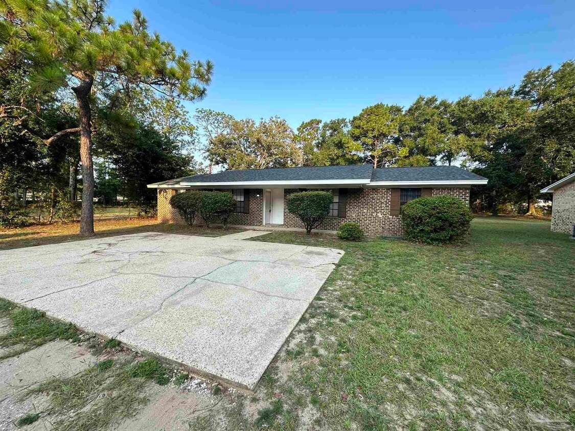 8011 Kipling St, Pensacola, FL 32514 House Rental in Pensacola, FL