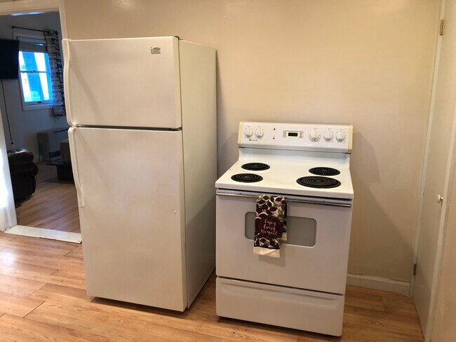 Building Photo - 819 Broadway