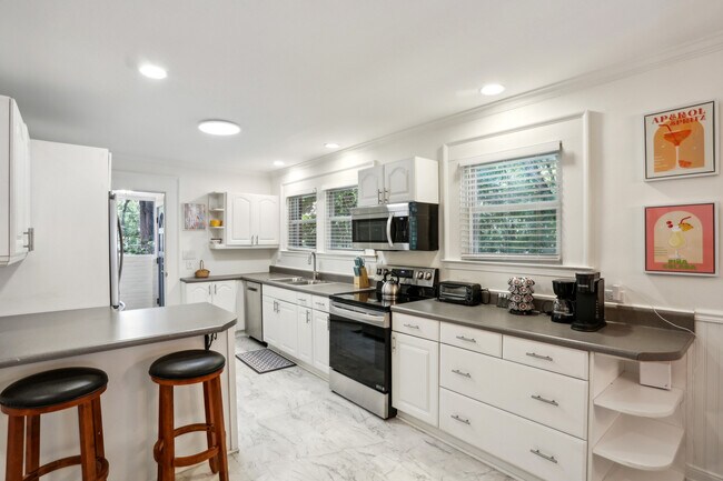 Foto del edificio - 1003 Glenwood Ave SE