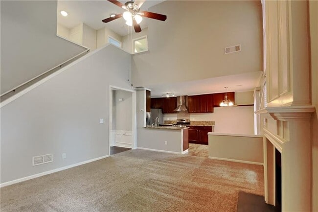 Foto del edificio - 345 Outwood Mill Ct