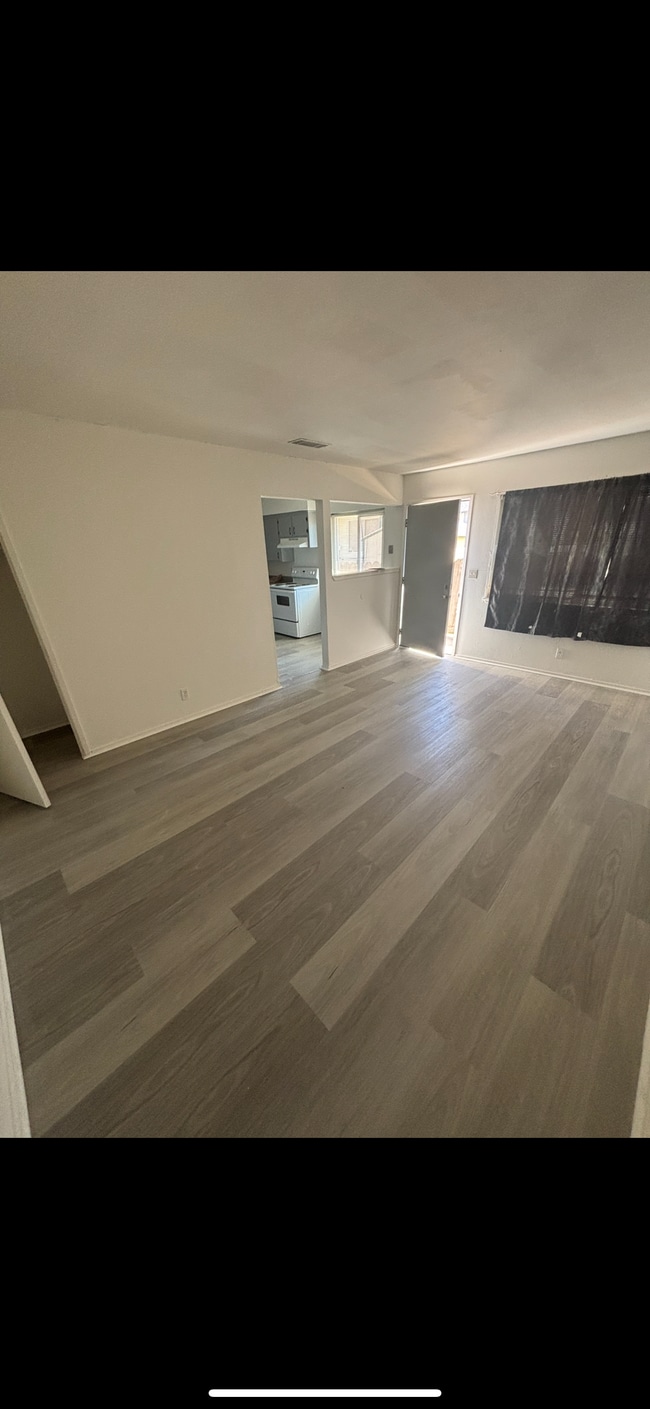 living room - 228 W 20th St