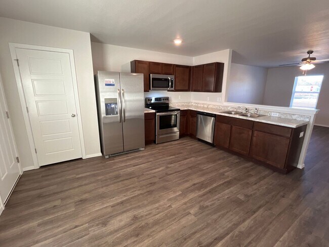 Building Photo - NOW PRELEASING! Three Bedroom | Two Bath Home in Somerset