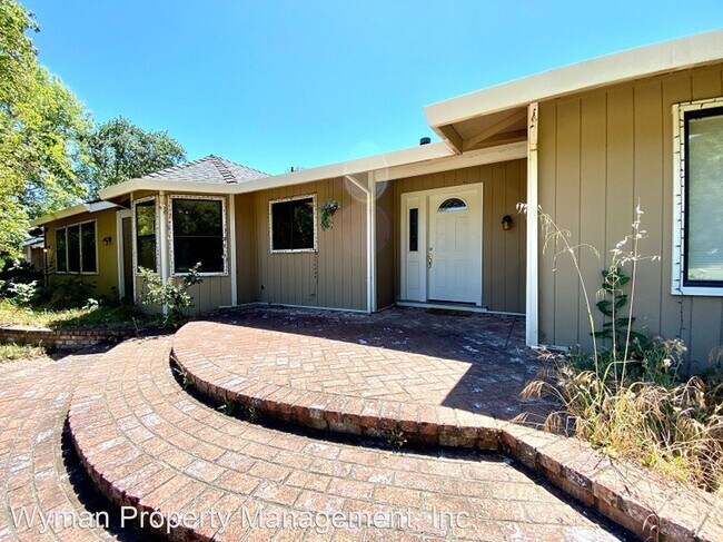 Building Photo - 3 br, 3.5 bath House - 1945 Silverado Trail