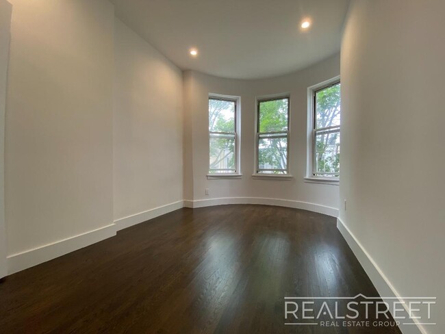 Foto del edificio - Stunning New 2 Bed in Ridgewood Townhouse