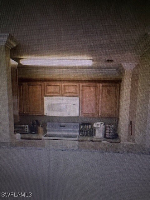 Building Photo - 2835 Winkler Ave