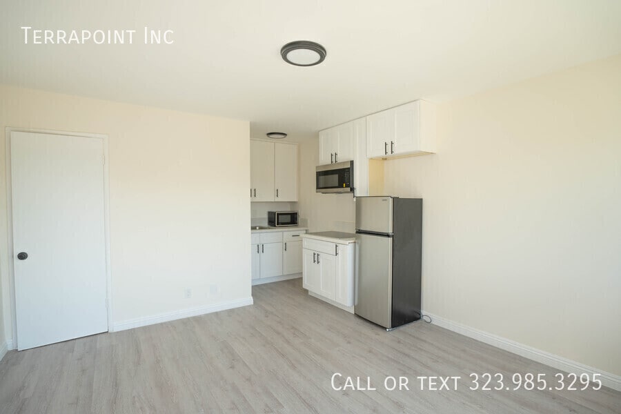 Primary Photo - 825 W 167th St