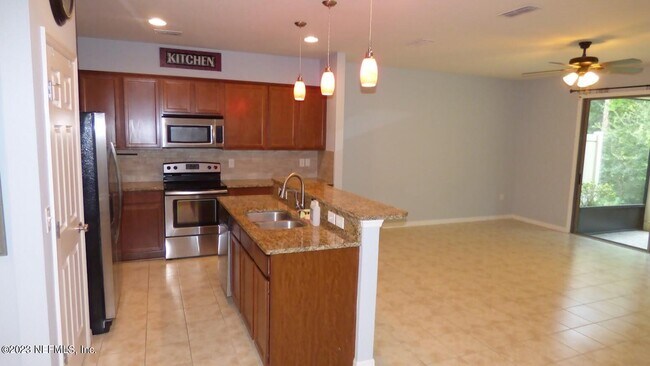 Building Photo - 7013 Coldwater Dr