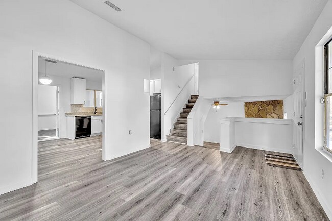 Building Photo - 3959 Wood Path Dr