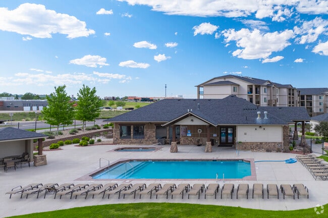 Building Photo - Ridge at Blackmore